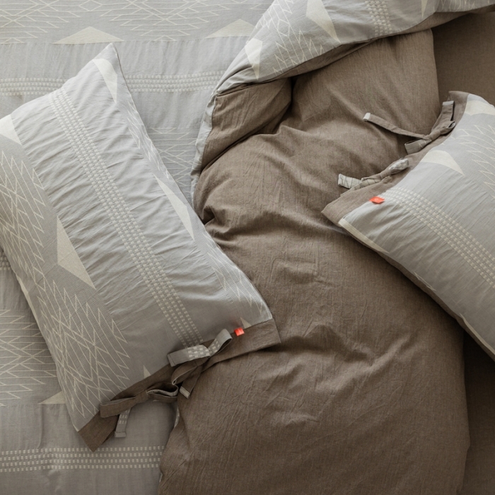 91家纺网 家纺一手货源 找家纺 安莱生活 2023四季款棉刺子大提花波西米亚风名族风四件套 波西米亚-浅灰