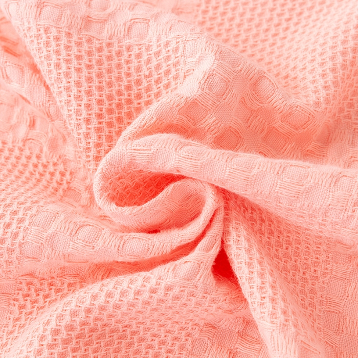 91家纺网 家纺一手货源 找家纺 乐家纺织 2022新款针织镂空毯 镂空毯粉