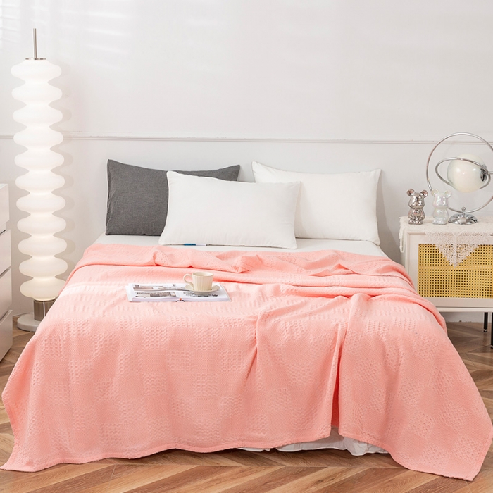 91家纺网 家纺一手货源 找家纺 乐家纺织 2022新款针织镂空毯 镂空毯粉