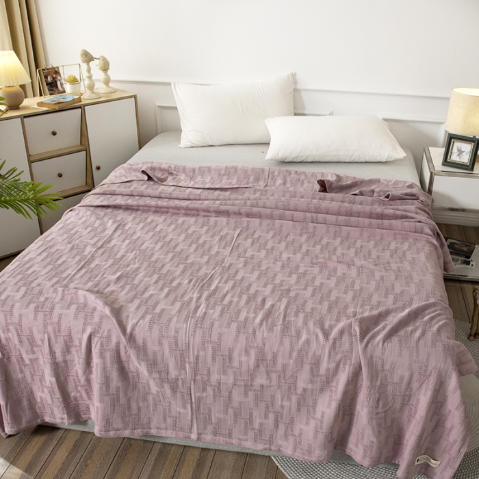 91家纺网 家纺一手货源 找家纺 乐家纺织 2022新款素色H格多功能毯 H格豆沙