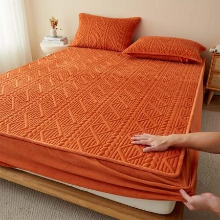 91家纺网 家纺一手货源 找家纺 锦丝钰床垫 2025新款纯色牛奶绒夹棉床笠 橘色