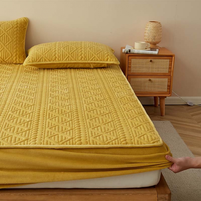 91家纺网 家纺一手货源 找家纺 (总) 锦丝钰床垫 2025新款纯色牛奶绒夹棉床笠