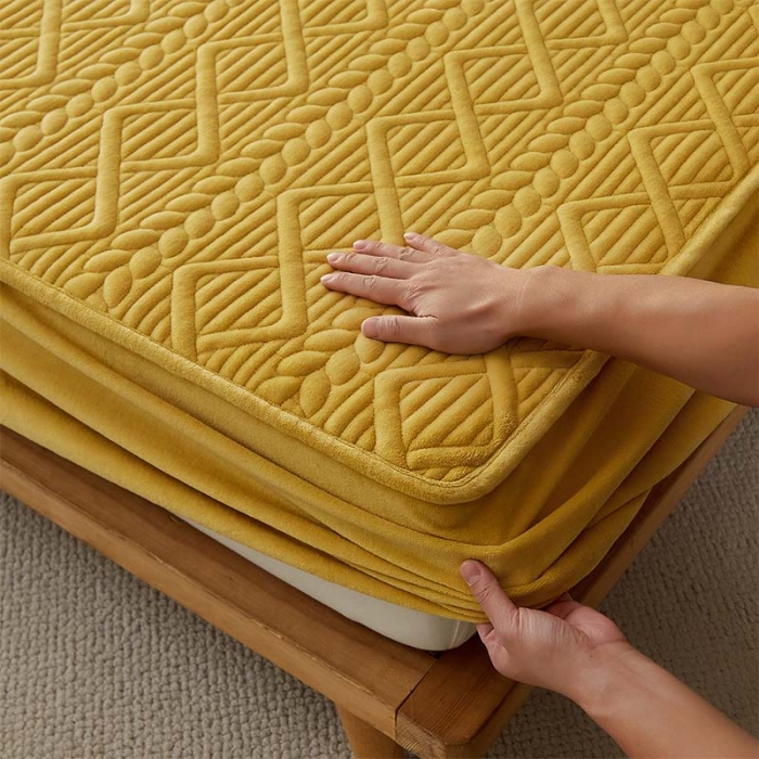 91家纺网 家纺一手货源 找家纺 (总) 锦丝钰床垫 2025新款纯色牛奶绒夹棉床笠