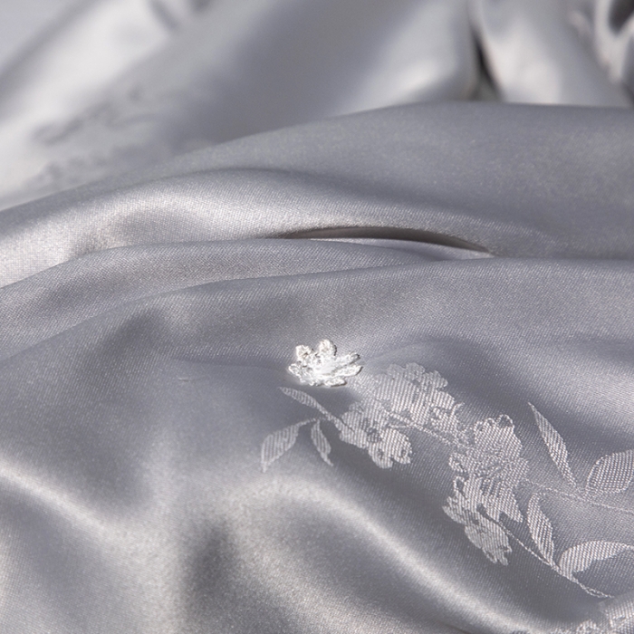 91家纺网 家纺一手货源 找家纺 畅畅 2022新款莫代尔贡缎提花桑蚕丝夏被春秋被冬被被芯 灰色