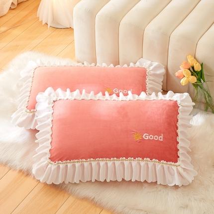 91家纺网 家纺一手货源 找家纺 （总）丰淘 2022新款宝宝绒花边刺绣枕套一对装