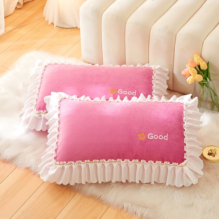 91家纺网 家纺一手货源 找家纺 （总）丰淘 2022新款宝宝绒花边刺绣枕套一对装