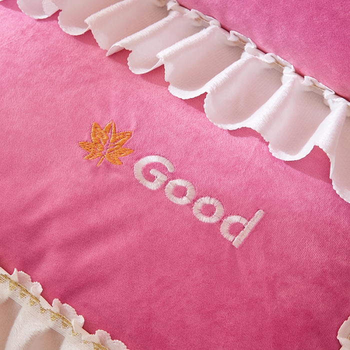 91家纺网 家纺一手货源 找家纺 （总）丰淘 2022新款宝宝绒花边刺绣枕套一对装