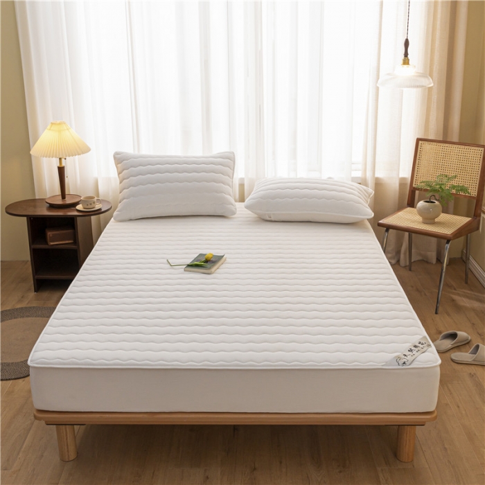 91家纺网 家纺一手货源 找家纺 雪云美新款A类新疆棉花床笠 全棉水洗棉夹棉床笠单  白色