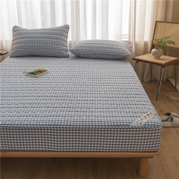 91家纺网 家纺一手货源 找家纺 雪云美新款A类新疆棉花床笠 全棉水洗棉夹棉床笠单  蓝小格