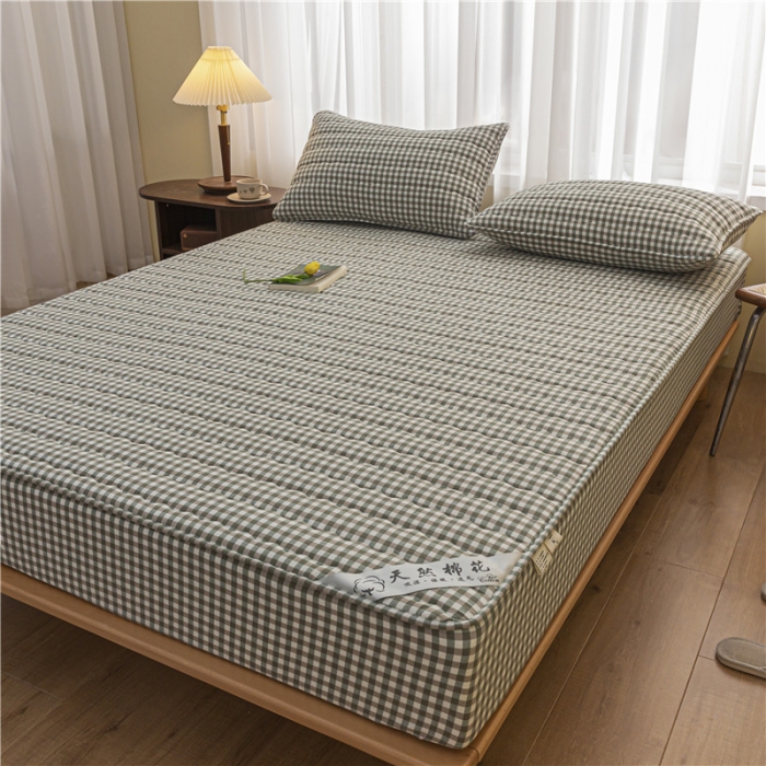 91家纺网 家纺一手货源 找家纺 雪云美新款A类新疆棉花床笠 全棉水洗棉夹棉床笠单  绿小格