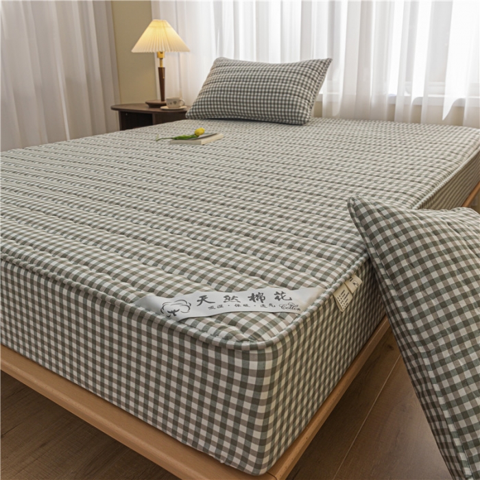 91家纺网 家纺一手货源 找家纺 雪云美新款A类新疆棉花床笠 全棉水洗棉夹棉床笠单  绿小格