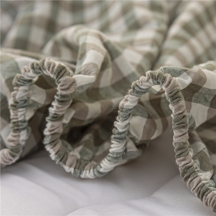 91家纺网 家纺一手货源 找家纺 雪云美新款A类新疆棉花床笠 全棉水洗棉夹棉床笠单  绿小格