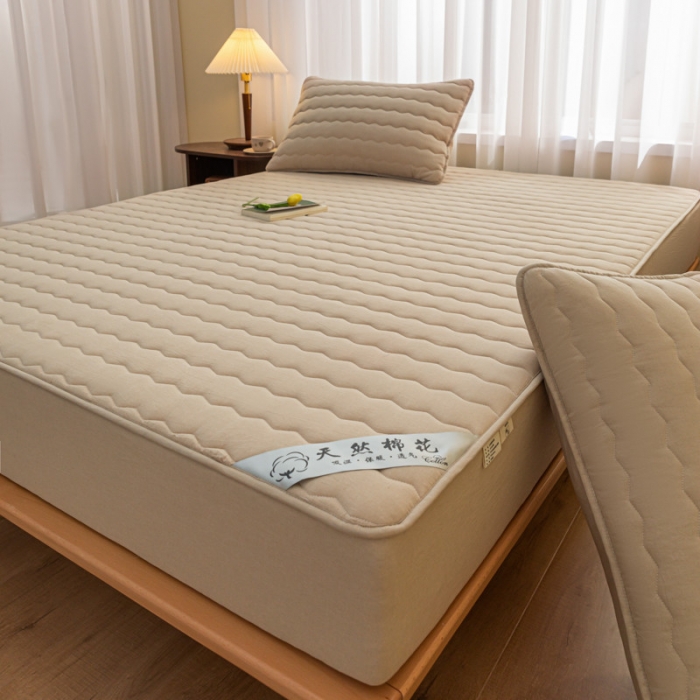 91家纺网 家纺一手货源 找家纺 雪云美新款A类新疆棉花床笠 全棉水洗棉夹棉床笠单  米驼