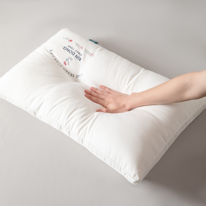 91家纺网 家纺一手货源 找家纺 伊被源 2022新款100s安睡羽丝绒枕头枕芯 48*74cm/个中枕