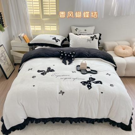 91家纺网 家纺一手货源 找家纺 顾里家纺 2022新款恋爱少女高端立体牛奶绒贴布绣四件套 香风蝴蝶结