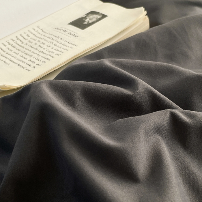 91家纺网 家纺一手货源 找家纺 贝拉梦 2023亲肤棉北欧简约风纯色双拼105G单品被套 雾霾灰