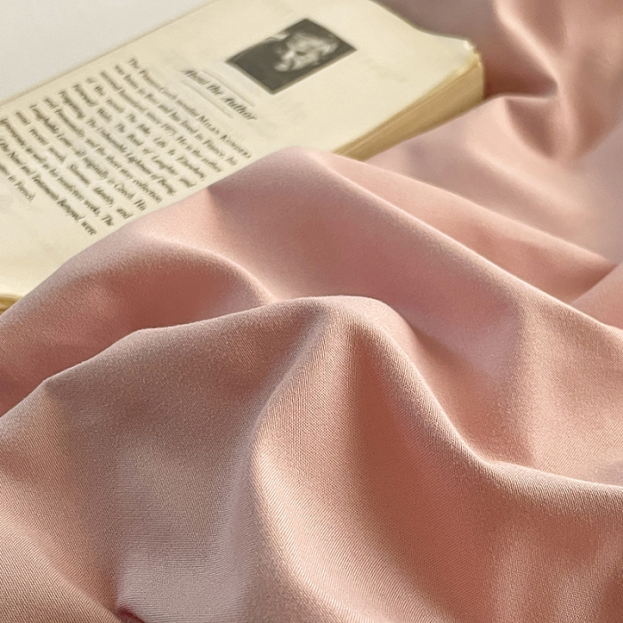 91家纺网 家纺一手货源 找家纺 贝拉梦 2023亲肤棉北欧简约风纯色双拼105G单品被套 香芋奶紫