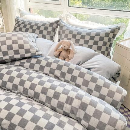 91家纺网 家纺一手货源 找家纺 （总）塔塔 2025新款棋盘格牛奶绒四件套系列-风格二