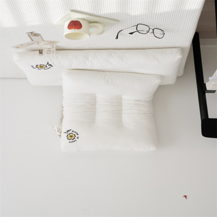 91家纺网 家纺一手货源 找家纺 （总）觉物 2022新款全棉无染原棉民宿枕芯-花开的日子