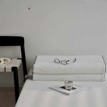 91家纺网 家纺一手货源 找家纺 （总）觉物 新款斯里兰卡进口乳胶枕系列波浪枕40*60cm