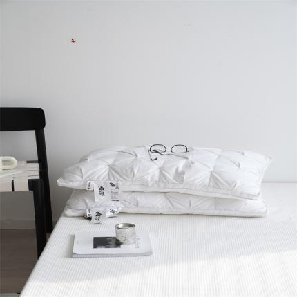 91家纺网 家纺一手货源 找家纺 （总）觉物 2022新款扭花羽绒枕