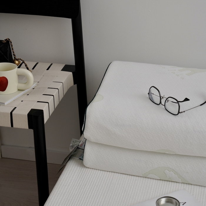 91家纺网 家纺一手货源 找家纺 （总）觉物 新款斯里兰卡进口乳胶枕系列波浪枕40*60cm