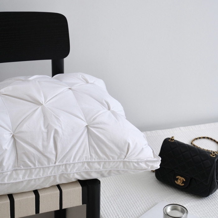 91家纺网 家纺一手货源 找家纺 （总）觉物 2022新款扭花羽绒枕