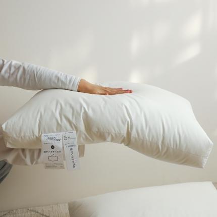 新款出口 原单系列暖かいホテルの枕 酒店专用枕头 软枕高枕