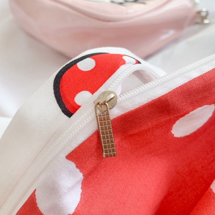 91家纺网 家纺一手货源 找家纺 朵希曼2025新款全棉三丽鸥卡通印花系列四件套 波点凯蒂