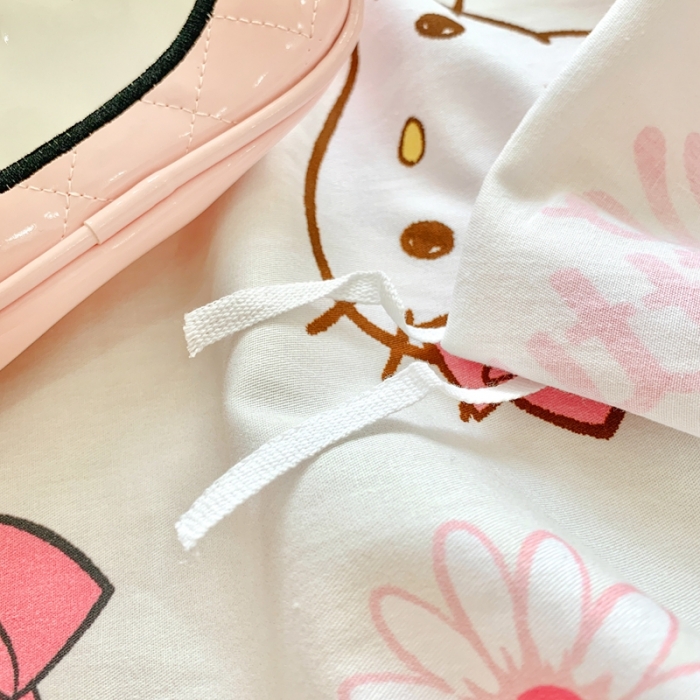 91家纺网 家纺一手货源 找家纺 朵希曼2025新款全棉三丽鸥卡通印花系列四件套 雏菊凯蒂