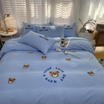 91家纺网 家纺一手货源 找家纺 （总）小主驾到 2023新款小熊毛巾绣水洗棉四件套