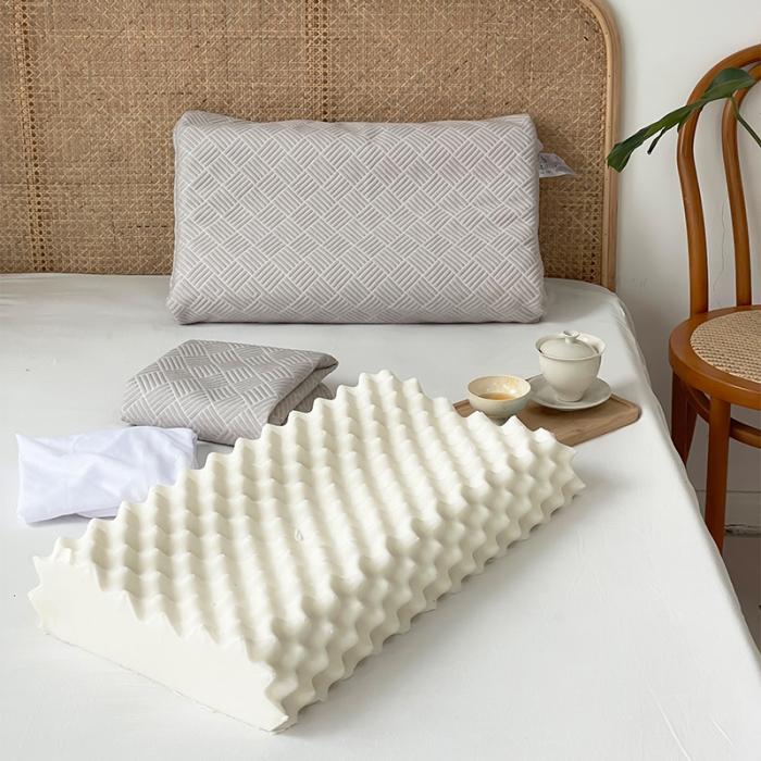 91家纺网 家纺一手货源 找家纺 防水乳胶枕套40x60cm男士防头油枕芯学生枕头保护套单只装