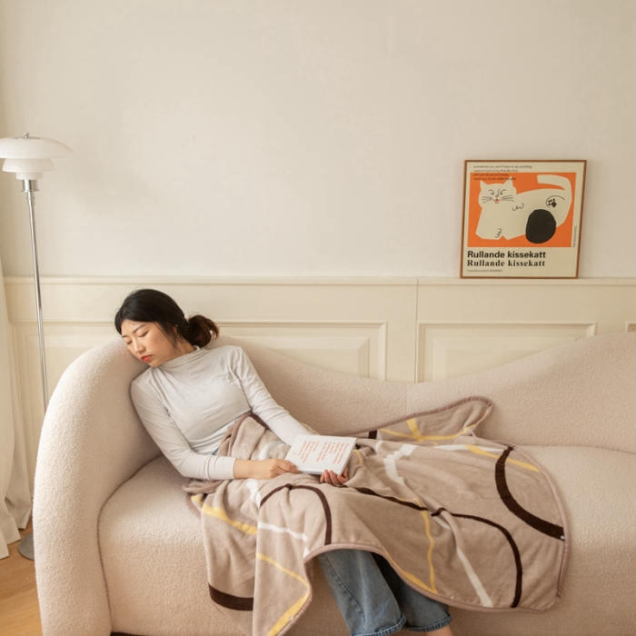 91家纺网 家纺一手货源 找家纺 美伦美焕直播爆款加厚小清新牛奶绒空调毯披肩毯午睡毛毯风轻云淡