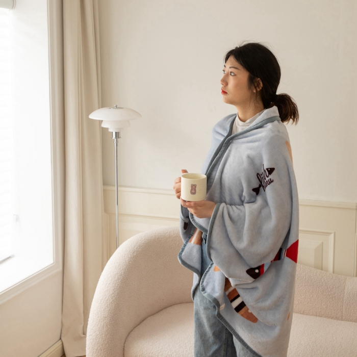 91家纺网 家纺一手货源 找家纺 美伦美焕直播爆款加厚小清新牛奶绒空调毯披肩毯午睡毛毯好多鱼