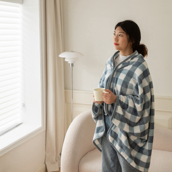 91家纺网 家纺一手货源 找家纺 美伦美焕直播爆款加厚小清新牛奶绒空调毯披肩毯午睡毛毯蓝小格