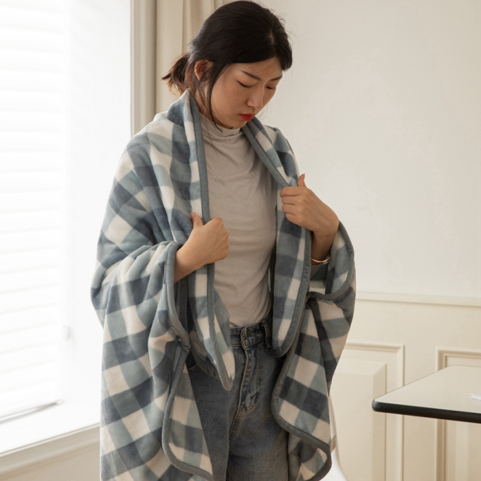 91家纺网 家纺一手货源 找家纺 美伦美焕直播爆款加厚小清新牛奶绒空调毯披肩毯午睡毛毯蓝小格