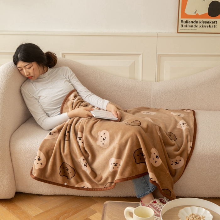 91家纺网 家纺一手货源 找家纺 美伦美焕直播爆款加厚小清新牛奶绒空调毯披肩毯午睡毛毯跳跳熊