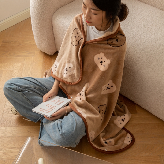 91家纺网 家纺一手货源 找家纺 美伦美焕直播爆款加厚小清新牛奶绒空调毯披肩毯午睡毛毯跳跳熊