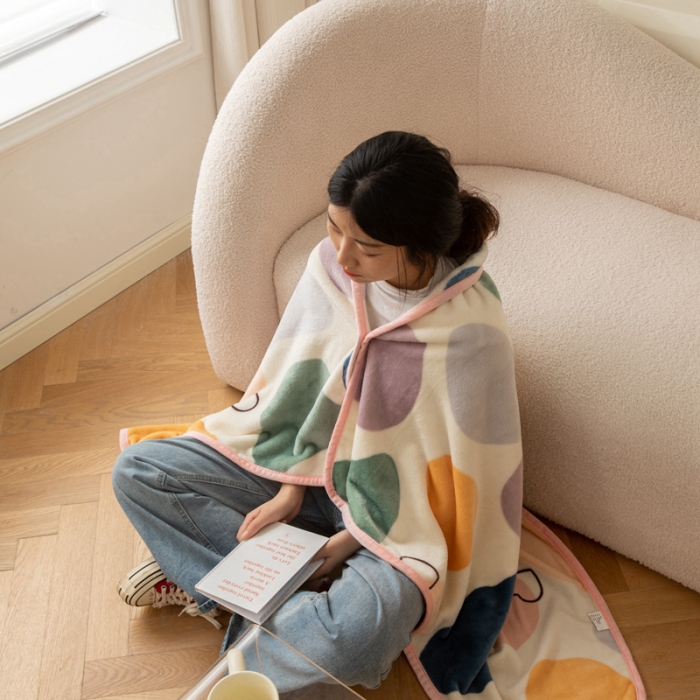 91家纺网 家纺一手货源 找家纺 美伦美焕直播爆款加厚小清新牛奶绒空调毯披肩毯午睡毛毯五彩缤纷