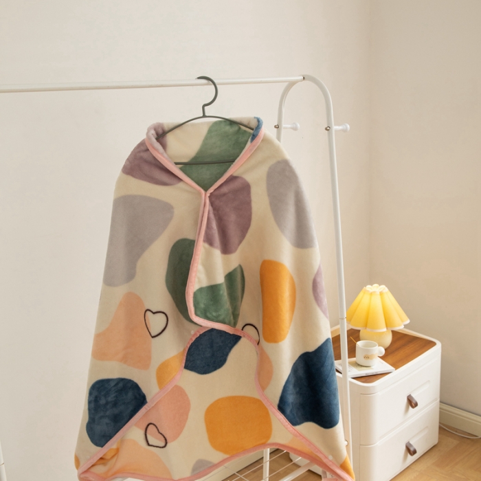 91家纺网 家纺一手货源 找家纺 美伦美焕直播爆款加厚小清新牛奶绒空调毯披肩毯午睡毛毯五彩缤纷