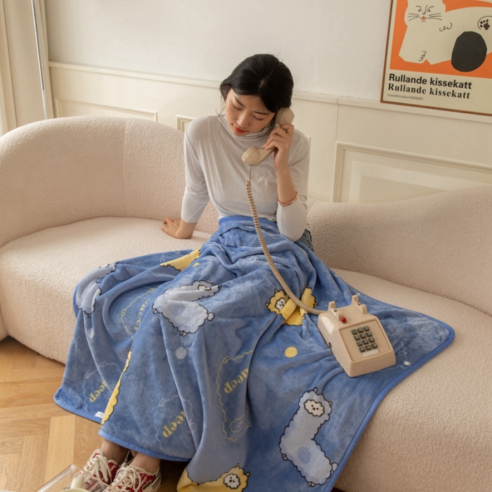 91家纺网 家纺一手货源 找家纺 美伦美焕直播爆款加厚小清新牛奶绒空调毯披肩毯午睡毛毯羊驼宝宝