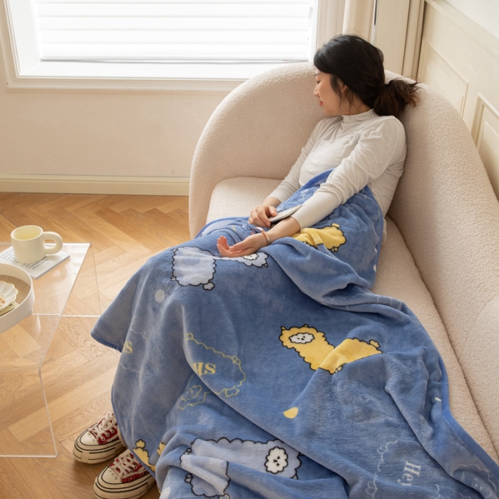 91家纺网 家纺一手货源 找家纺 美伦美焕直播爆款加厚小清新牛奶绒空调毯披肩毯午睡毛毯羊驼宝宝