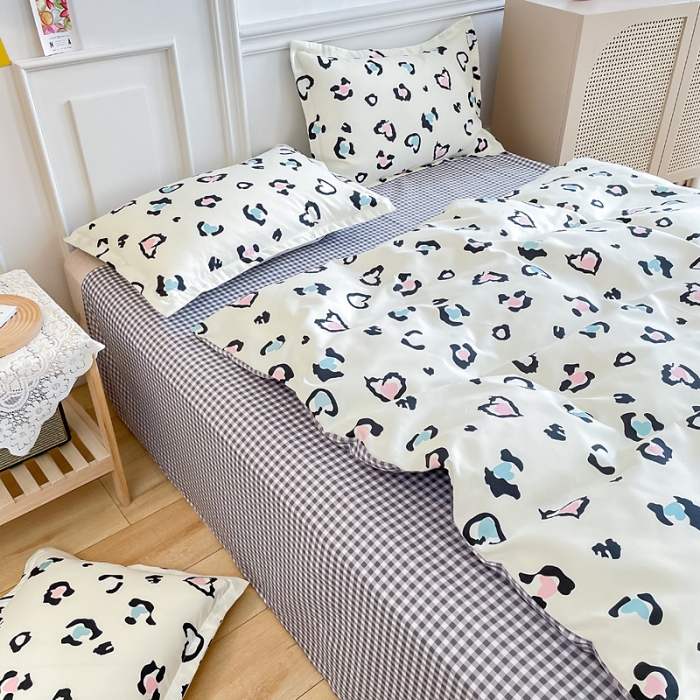 91家纺网 家纺一手货源 找家纺 （总）靓生活 2023新款AB磨毛版时尚小清新四件套