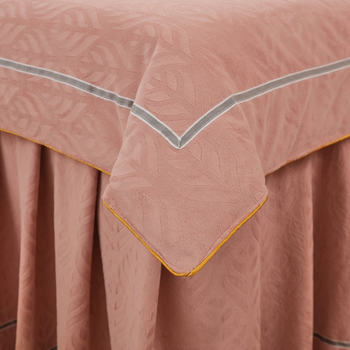 91家纺网 家纺一手货源 找家纺 莉人坊 2023时尚典雅裙摆3D压花德绒美容床罩 时尚典雅-粉色德绒