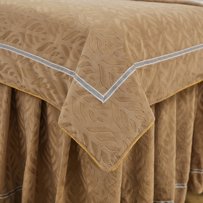 91家纺网 家纺一手货源 找家纺 莉人坊 2023时尚典雅裙摆3D压花德绒美容床罩 时尚典雅-驼色德绒