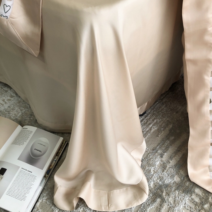 91家纺网 家纺一手货源 找家纺 北辰 2022新款80支天丝数码印花四件套 艾文-棕