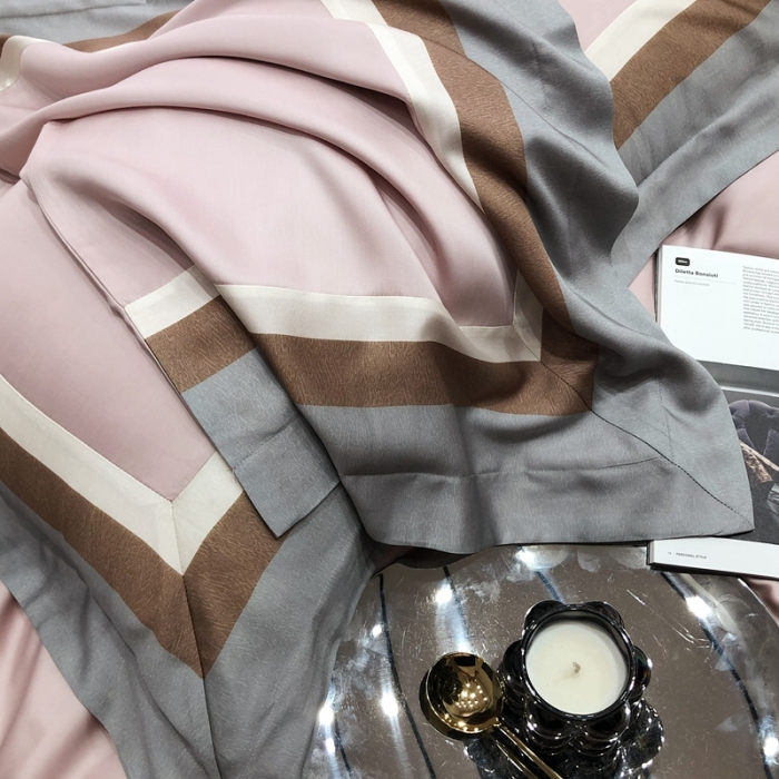 91家纺网 家纺一手货源 找家纺 北辰 2022新款100支天丝数码印花拼接四件套 浮卡-粉