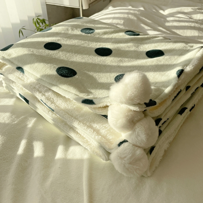 91家纺网 家纺一手货源 找家纺 （总）千朵 2022新款AB版牛奶绒北极绒盖毯毛毯