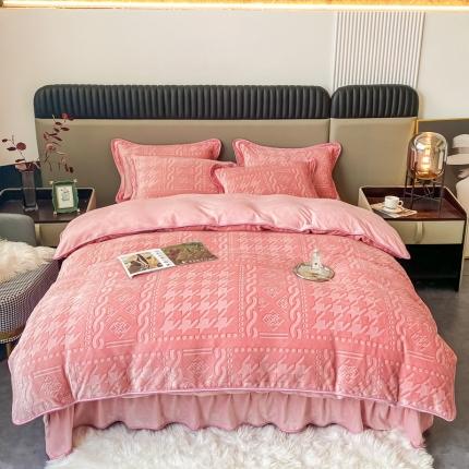 91家纺网 家纺一手货源 找家纺 首选家纺 2023新款AB版床裙款牛绒四件套 千鸟格-粉