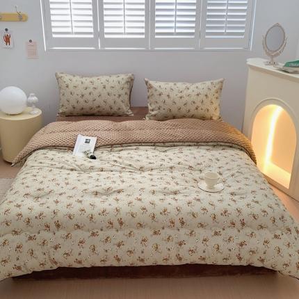 91家纺网 家纺一手货源 找家纺 （总）星期八 2022新款复古碎花豆豆被